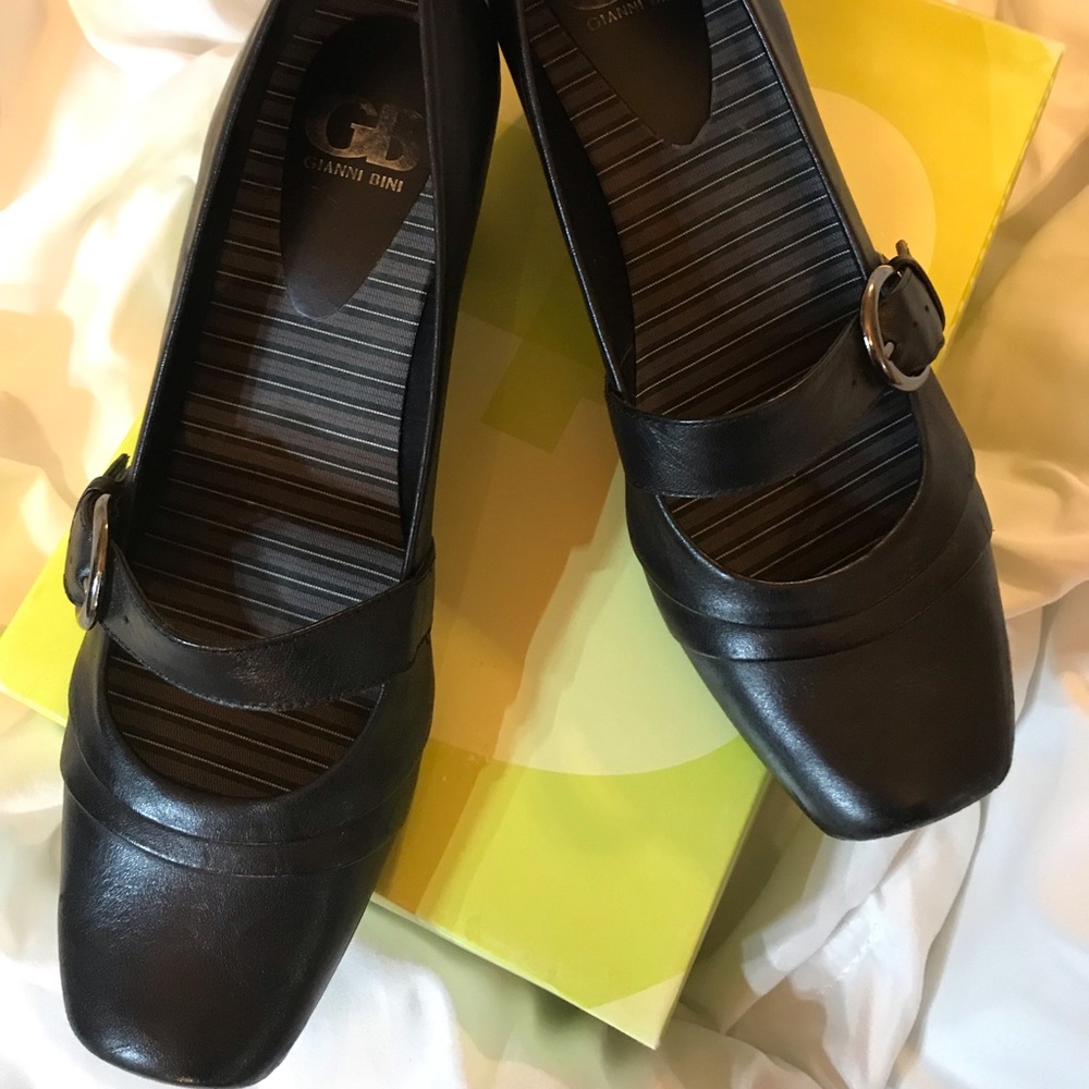 Gianni Bini 2” Heel Black Dress Shoes Size 9M
